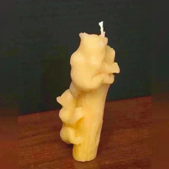 Handmade  Beeswax Bear Candle - Picture 2 of 7